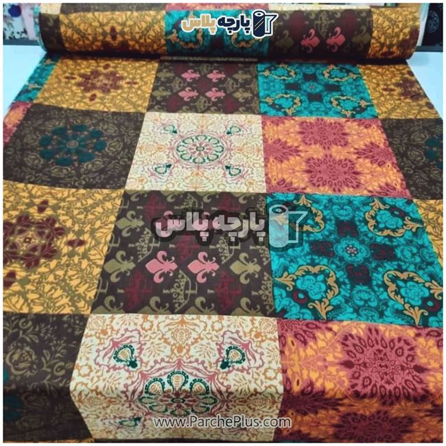 طاقه پارچه ملحفه ای پلی استر (پرنسس) گل دار  (طرح چهل تکه)  با زمینه کرمی و قهوه ای و آبی
