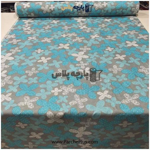 پارچه  ملحفه ای با زمینه طوسی و گل های آبی و طوسی