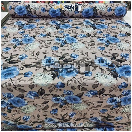 پارچه ملحفه ای گل دار با  گل آبی و سفید