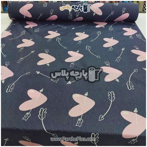 پارچه ملحفه ای اسپرت با طرح قلب و زمینه سورمه ای