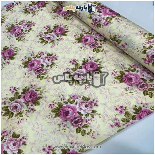 طاقه پارچه ملحفه ای گل دار با زمینه کرمی و گل صورتی