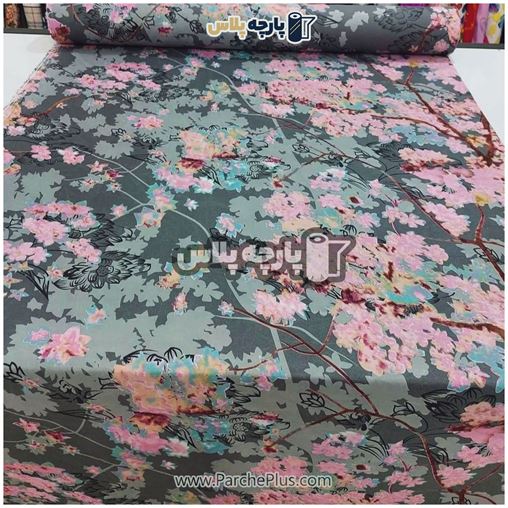 طاقه پارچه ملحفه ای گل دار با گل صورتی و  زمینه طوسی 