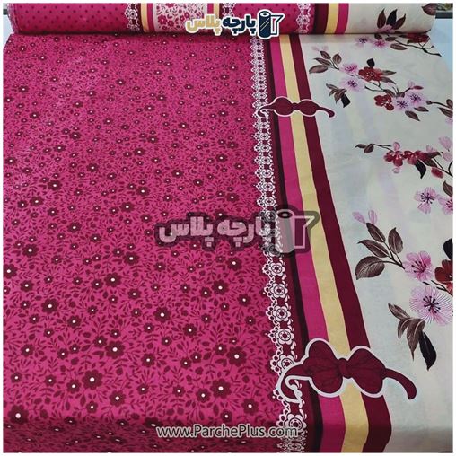 طاقه پارچه ملحفه ای گل دار با زمینه صورتی و کرمی و گل صورتی 